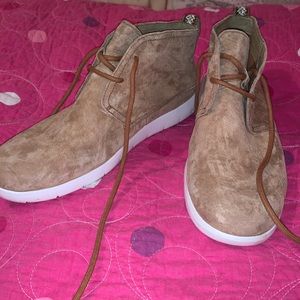 Men’s Tan Suede UGGs